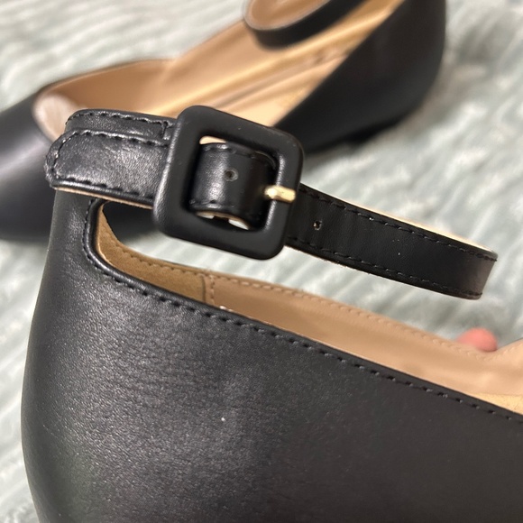 Black Kitten Heels With Adjustable Buckle - Picture 6 of 10